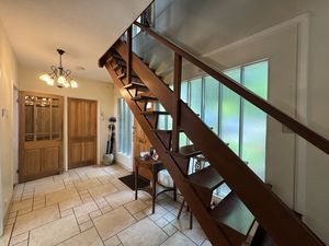 HALLWAY 2- click for photo gallery
